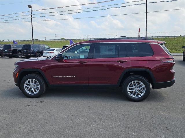 2025 Jeep Grand Cherokee GRAND CHEROKEE L LAREDO X 4X4