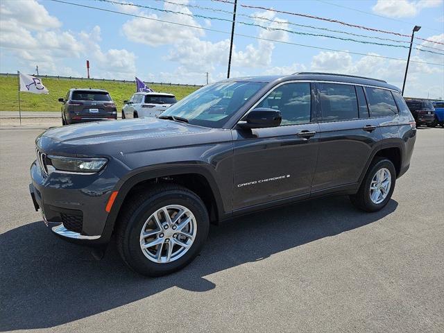 2025 Jeep Grand Cherokee GRAND CHEROKEE L LAREDO X 4X4