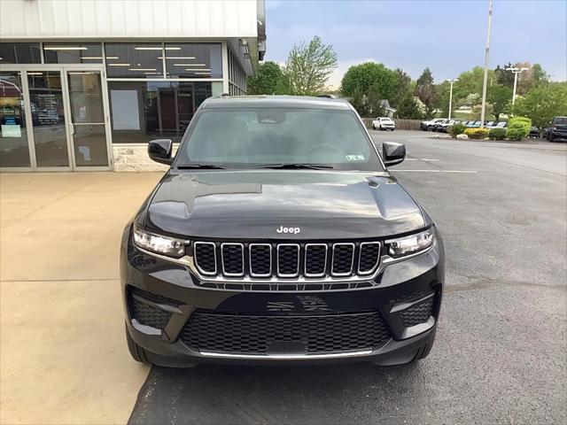 2025 Jeep Grand Cherokee GRAND CHEROKEE LAREDO X 4X4