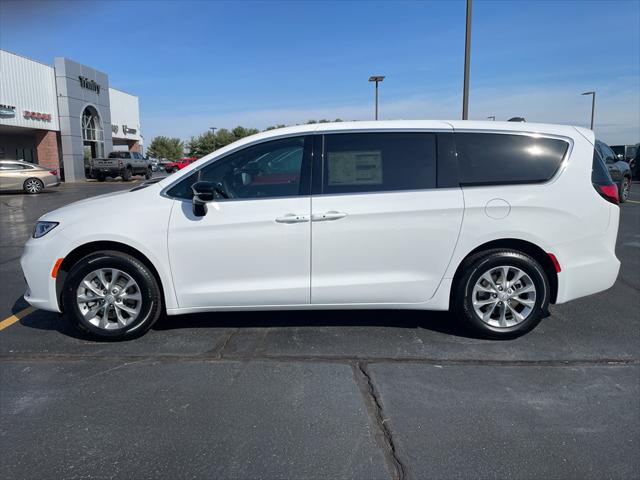 2025 Chrysler Pacifica PACIFICA SELECT AWD