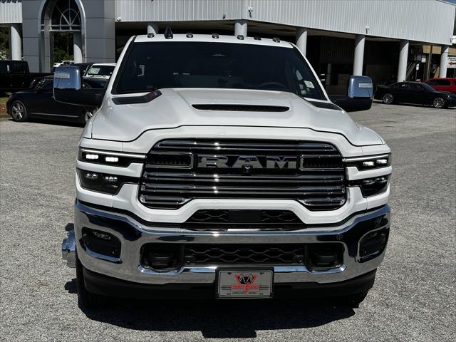 2025 RAM Ram 3500 RAM 3500 LARAMIE MEGA CAB 4X4 64 BOX