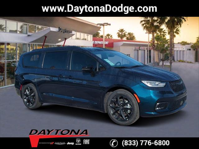 2025 Chrysler Pacifica PACIFICA LIMITED