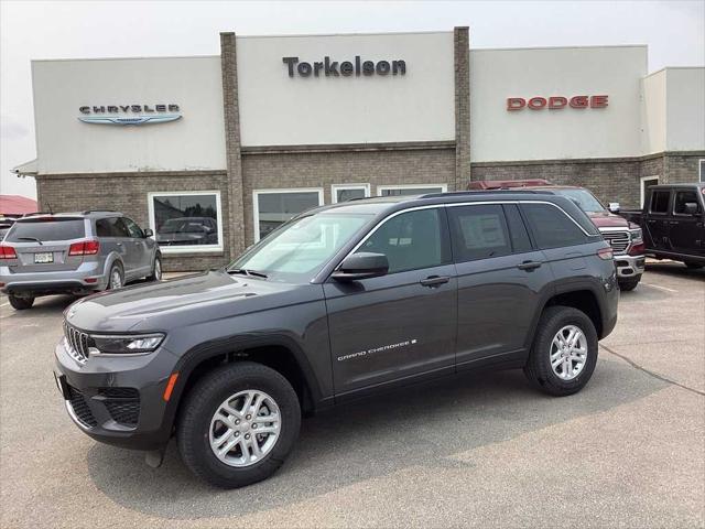 2025 Jeep Grand Cherokee GRAND CHEROKEE LAREDO 4X4