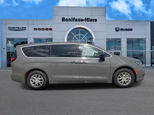 2025 Chrysler Pacifica PACIFICA SELECT