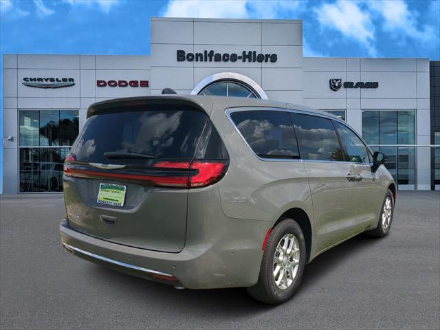 2025 Chrysler Pacifica PACIFICA SELECT