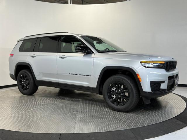 2025 Jeep Grand Cherokee GRAND CHEROKEE L ALTITUDE X 4X4