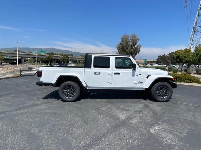 2025 Jeep Gladiator GLADIATOR SPORT S 4X4 2025 Jeep Gladiator GLADIATOR SPORT S 4X4