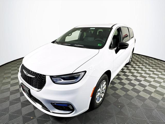 2025 Chrysler Pacifica PACIFICA SELECT
