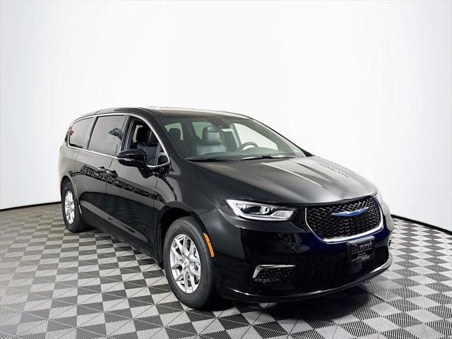 2025 Chrysler Pacifica PACIFICA SELECT
