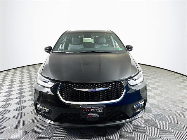 2025 Chrysler Pacifica PACIFICA SELECT