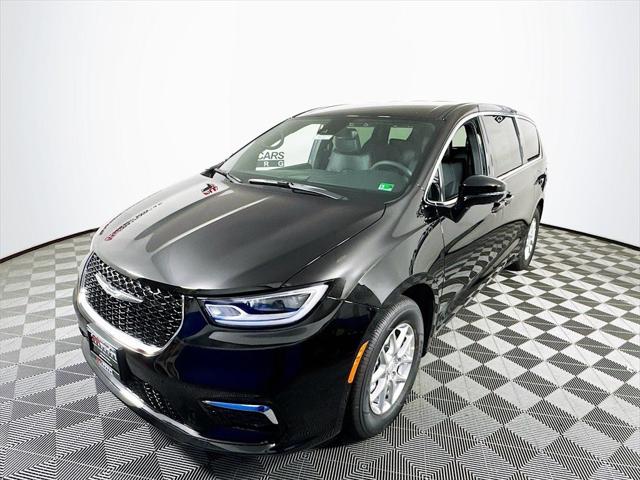 2025 Chrysler Pacifica PACIFICA SELECT