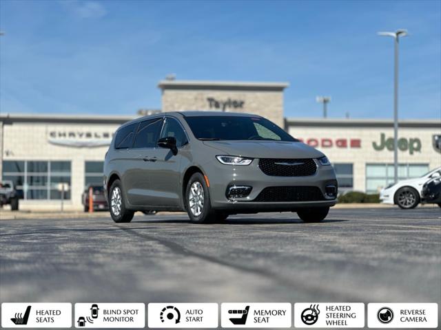 2025 Chrysler Pacifica PACIFICA SELECT