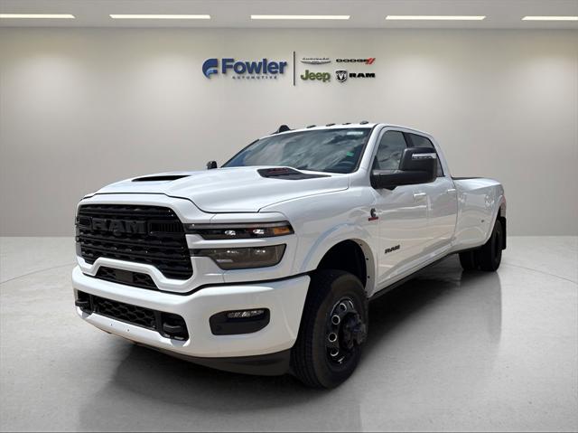 2025 RAM Ram 3500 RAM 3500 LIMITED CREW CAB 4X4 8 BOX