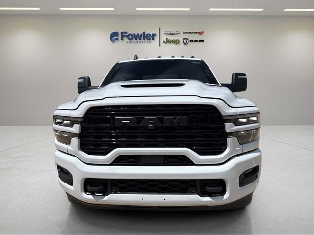 2025 RAM Ram 3500 RAM 3500 LIMITED CREW CAB 4X4 8 BOX
