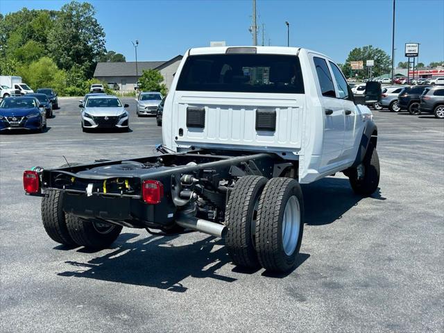 2025 RAM Ram 5500 Chassis Cab RAM 5500 TRADESMAN CHASSIS CREW CAB 4X4 60 CA