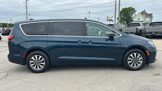 2025 Chrysler Pacifica Hybrid PACIFICA PLUG-IN HYBRID SELECT