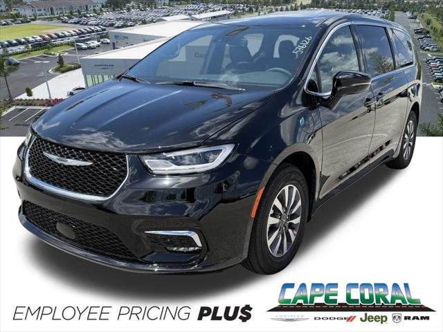 2025 Chrysler Pacifica Hybrid PACIFICA PLUG-IN HYBRID SELECT