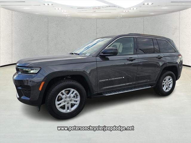 2025 Jeep Grand Cherokee GRAND CHEROKEE LAREDO 4X2