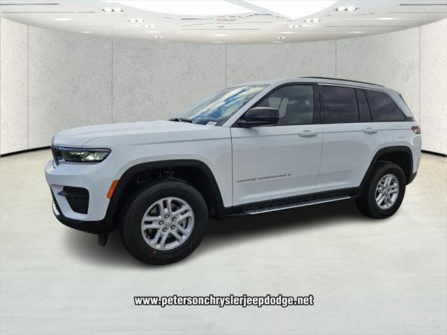 2025 Jeep Grand Cherokee GRAND CHEROKEE LAREDO 4X2