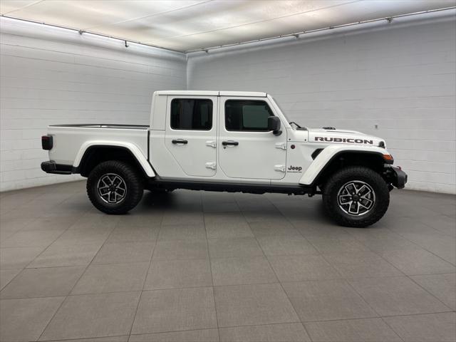 2025 Jeep Gladiator GLADIATOR RUBICON 4X4