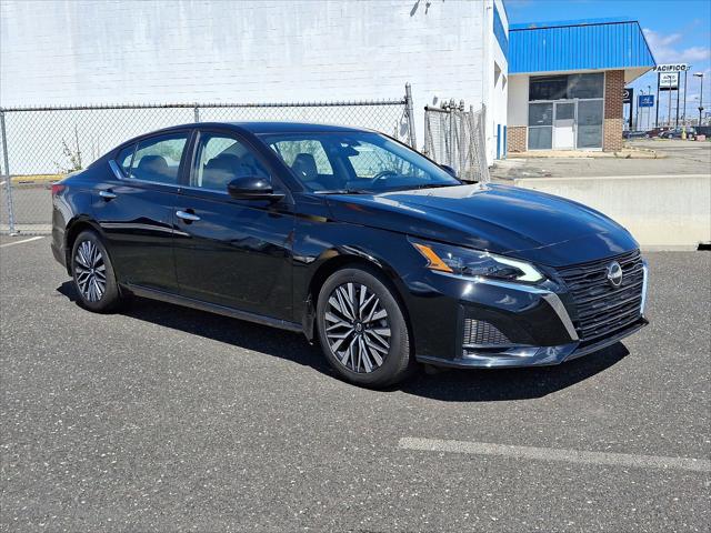 2023 Nissan Altima SV FWD