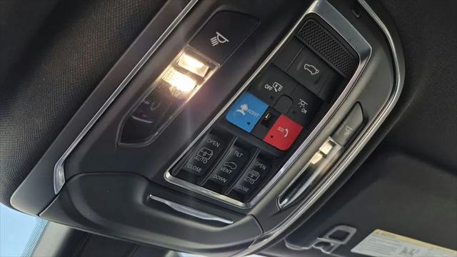 2025 Jeep Grand Cherokee L Limited 4x4