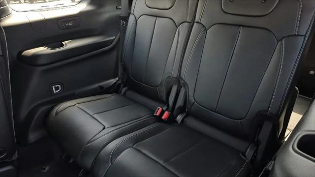 2025 Jeep Grand Cherokee L Limited 4x4