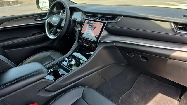 2025 Jeep Grand Cherokee L Limited 4x4
