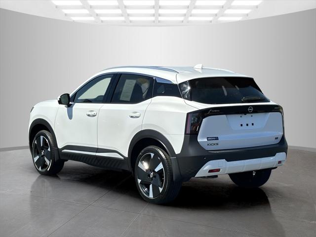 2025 Nissan Kicks SR FWD