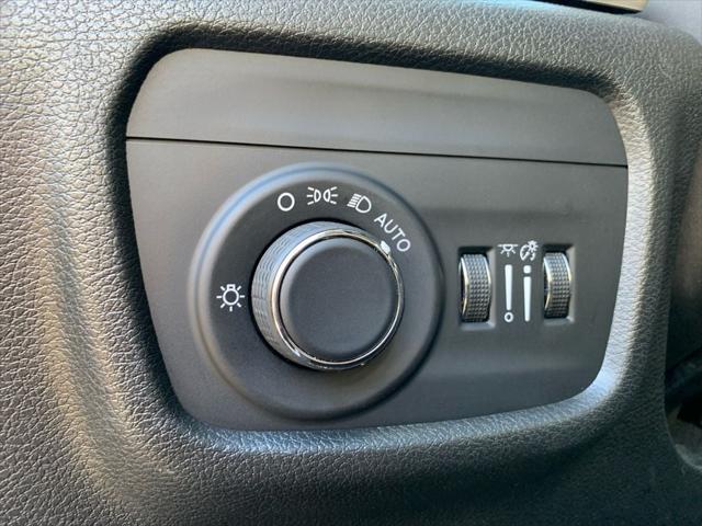 2023 Jeep Grand Cherokee L Laredo 4x4