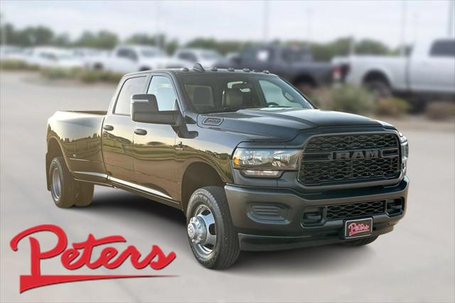 2024 RAM 3500 Tradesman Crew Cab 4x4 8 Box