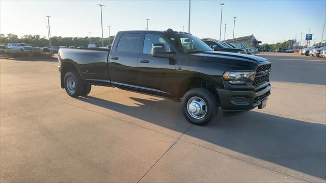 2024 RAM 3500 Tradesman Crew Cab 4x4 8 Box