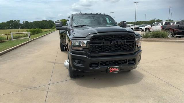 2024 RAM 3500 Tradesman Crew Cab 4x4 8 Box