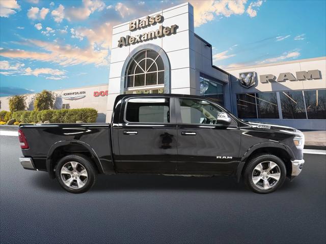 2019 RAM 1500 Laramie Crew Cab 4x4 57 Box 2019 RAM 1500 Laramie Crew Cab 4x4 57 Box