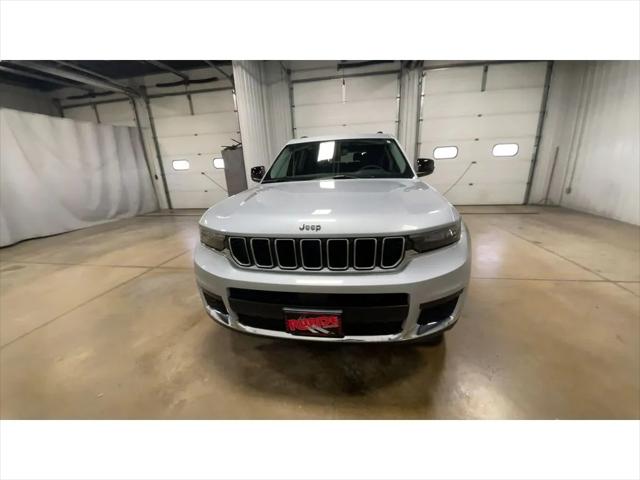 2023 Jeep Grand Cherokee L Laredo 4x4