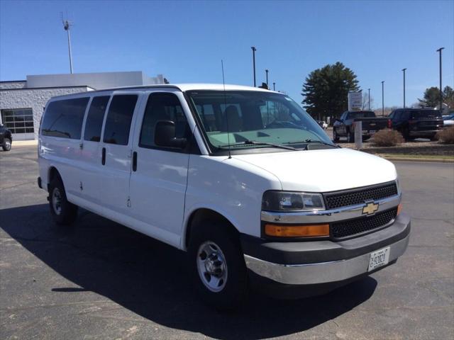 2017 Chevrolet Express 3500 LT