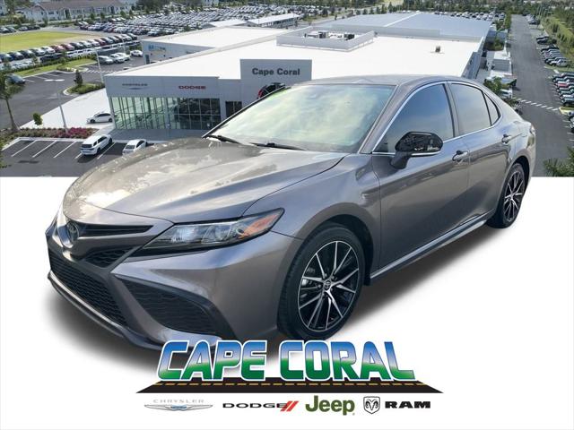 2024 Toyota Camry SE