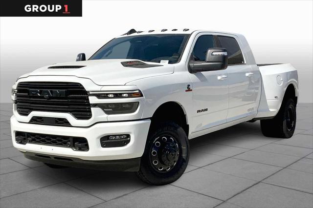 2025 RAM Ram 3500 RAM 3500 LARAMIE MEGA CAB 4X4 64 BOX