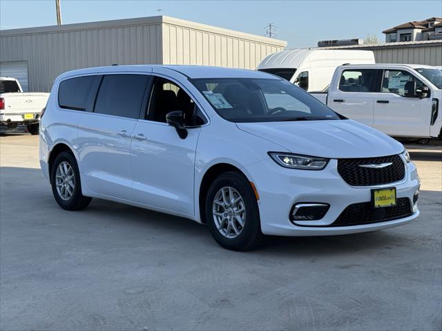 2025 Chrysler Pacifica PACIFICA SELECT