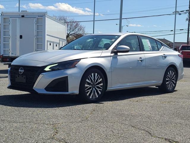 2023 Nissan Altima SV FWD