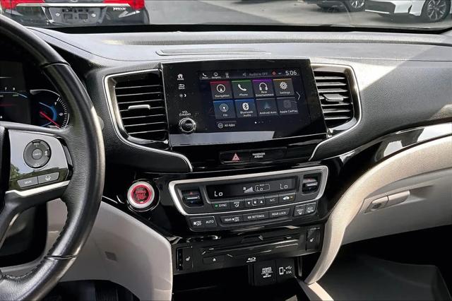 2020 Honda Pilot AWD Touring 8 Passenger