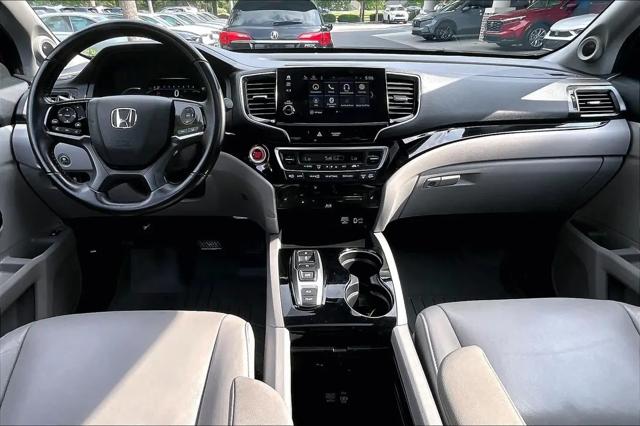 2020 Honda Pilot AWD Touring 8 Passenger