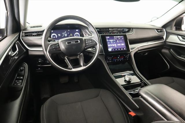 2022 Jeep Grand Cherokee L Laredo 4x4