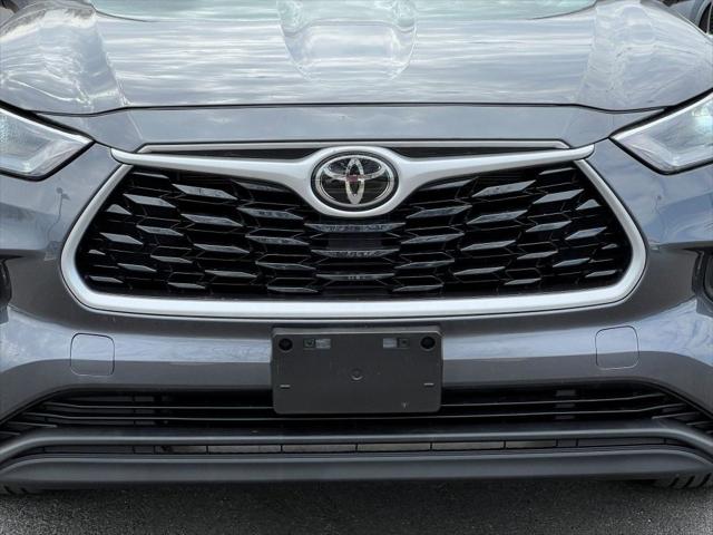 2021 Toyota Highlander LE