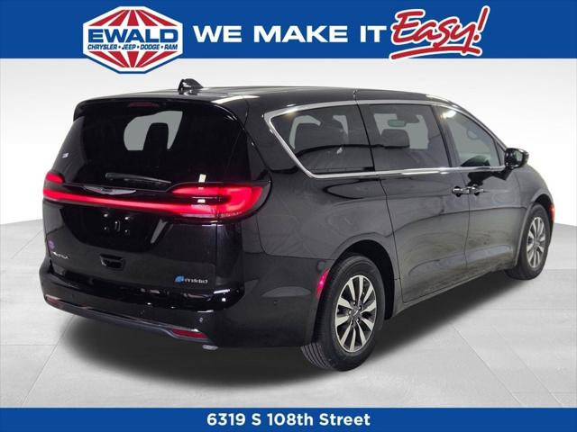 2025 Chrysler Pacifica Hybrid PACIFICA PLUG-IN HYBRID SELECT