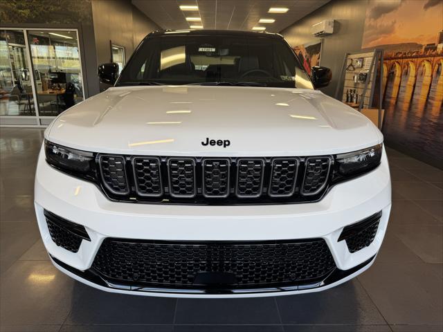 2025 Jeep Grand Cherokee GRAND CHEROKEE SUMMIT RESERVE 4X4