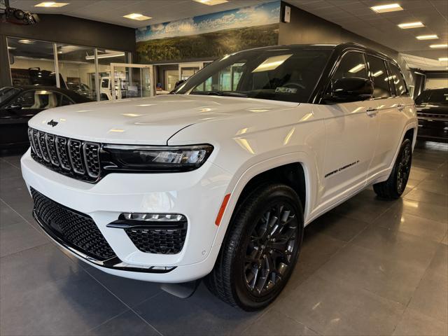 2025 Jeep Grand Cherokee GRAND CHEROKEE SUMMIT RESERVE 4X4