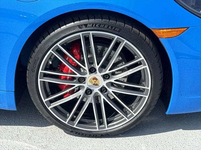 2025 Porsche 718 Cayman S