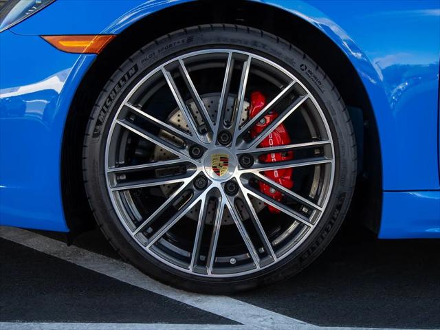 2025 Porsche 718 Cayman S