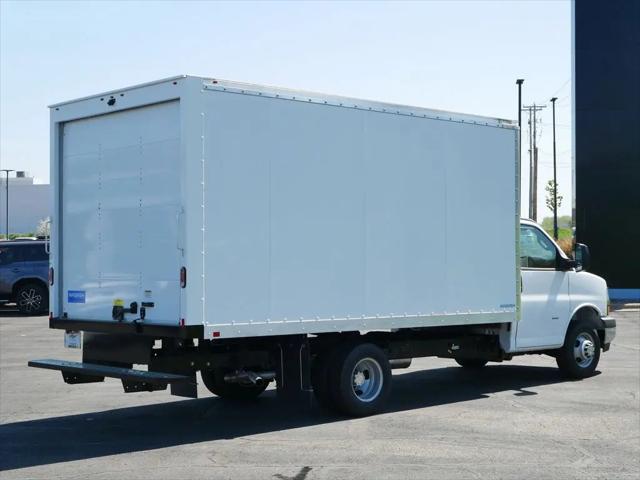 2025 Chevrolet Express Cutaway Work Van